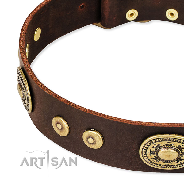 Decorated dog collar made of flexible leather